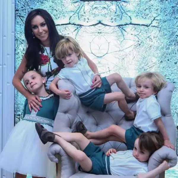 Inés Gómez Mont con Diego, Inés, Javi y Bruno Díaz Gómez Mont