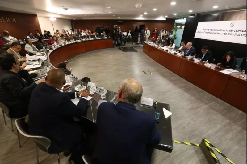 Los senadortes avalaron un dictamen para las labores de las Fuerzas Armadas.