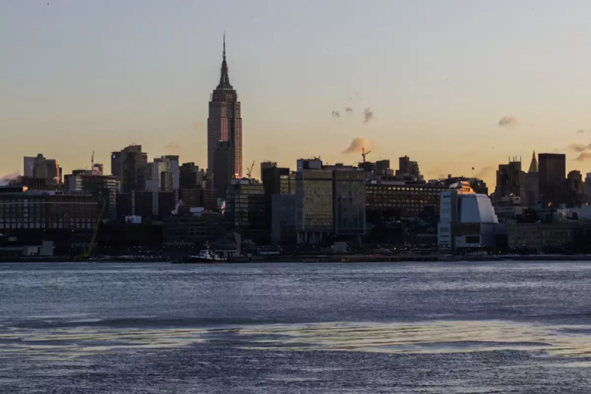 Frigid Cold Snap Continues In New York City As Temperatures Dip Into Single Digits
