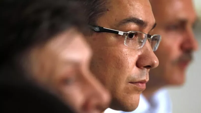 victor ponta en rueda de prensa