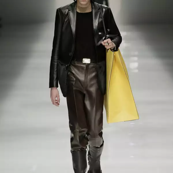 02_FENDI _MAN_FW_20_21.JPG