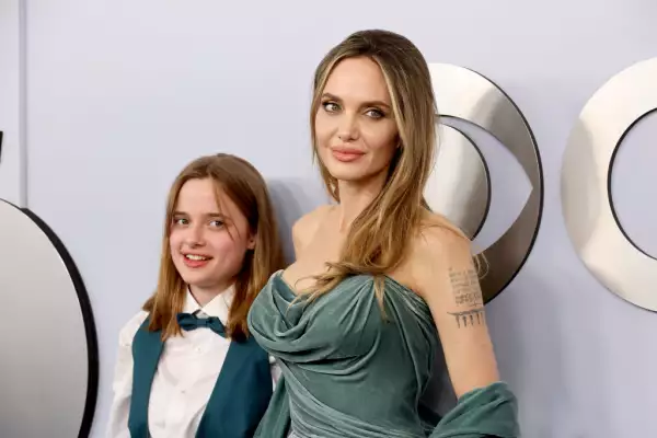 Vivienne Jolie-Pitt y Angelina Jolie 
