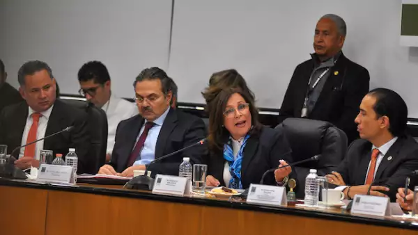 Funcionarios federales comparecen sobre la estrategia contra el robo de combustibles