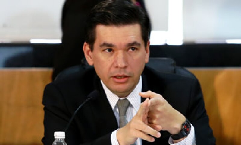 Para 2015 el precio del petróleo está cubierto al 100%, insistió Fernando Aportela, subsecretario de Hacienda. (Foto: Cuartoscuro )