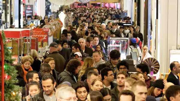Una panorámica de cómo lució Macys en Manhattan, una vez que accesaron los clientes.