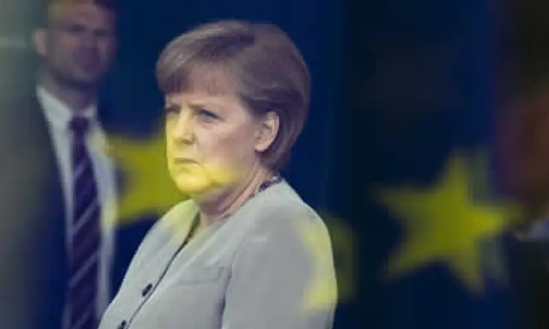Merkel está presionando para realizar una cumbre de la Unión Europea a fines de junio. (Foto: AP)