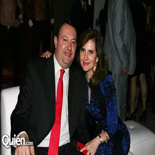 Antonio de Valdez,Gloria de Valdez