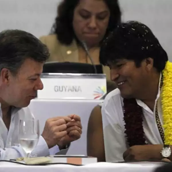Santos y Evo Morales cumbre