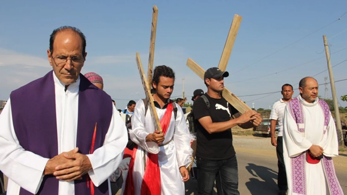 sacerdote solalinde