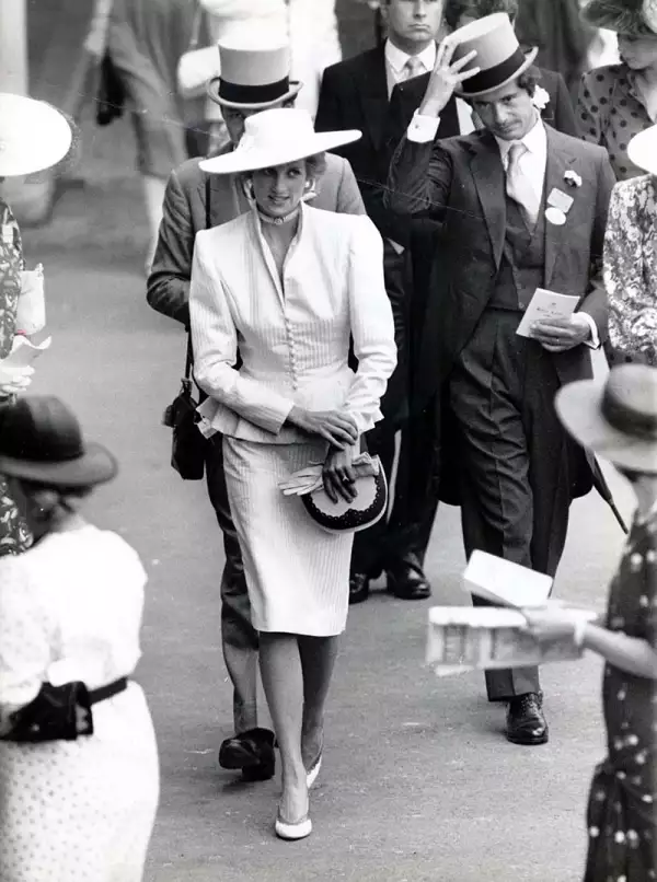 Diana Princess Of Wales At Royal Ascot In 1986 With Oliver Hoare.