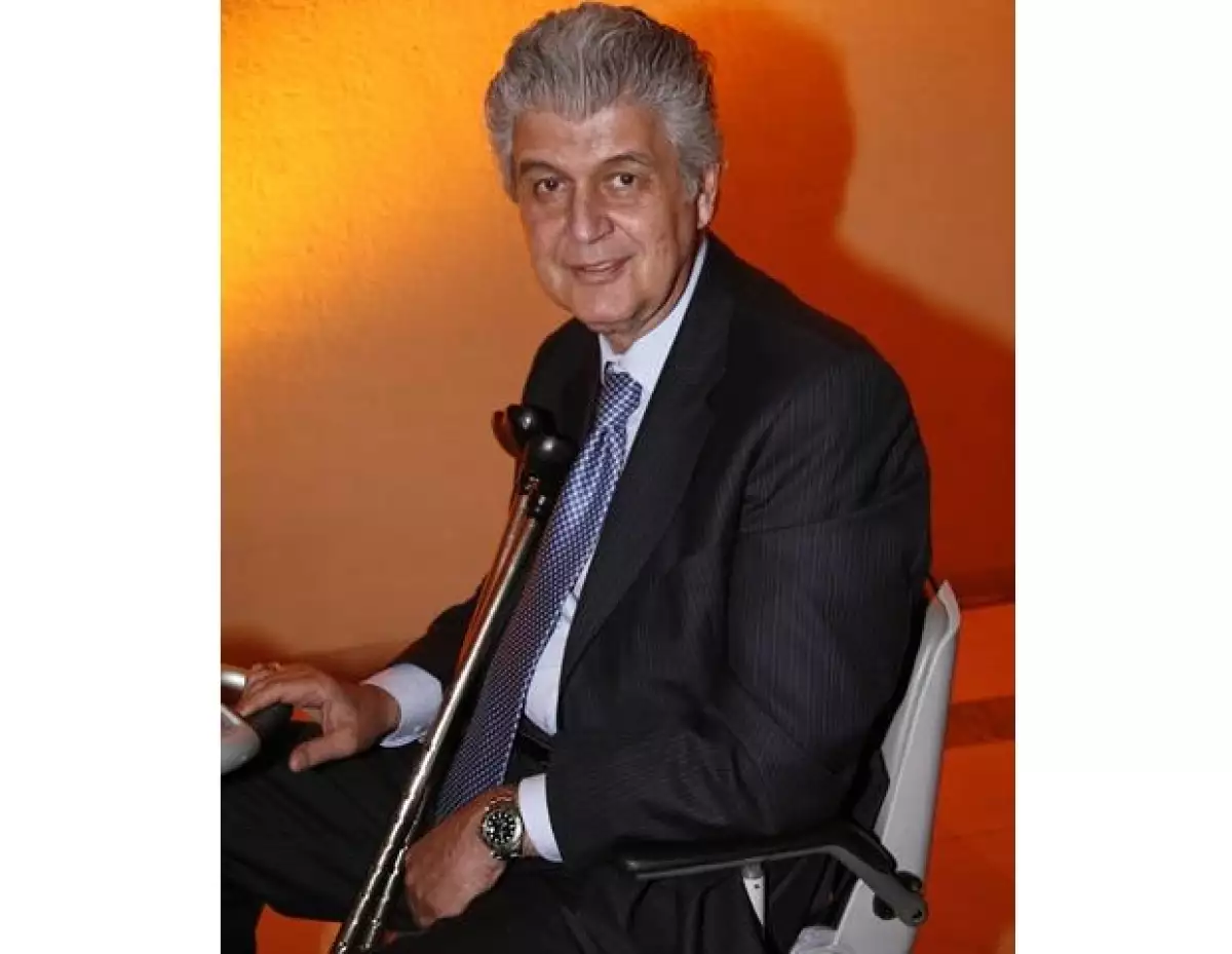 Alfredo Elías Ayub.