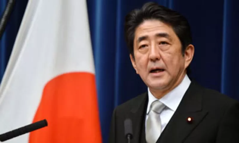 El titular de la nación, Shinzo Abe, ha promovido una agresiva política económica para reanimar al país. (Foto: Getty Images)