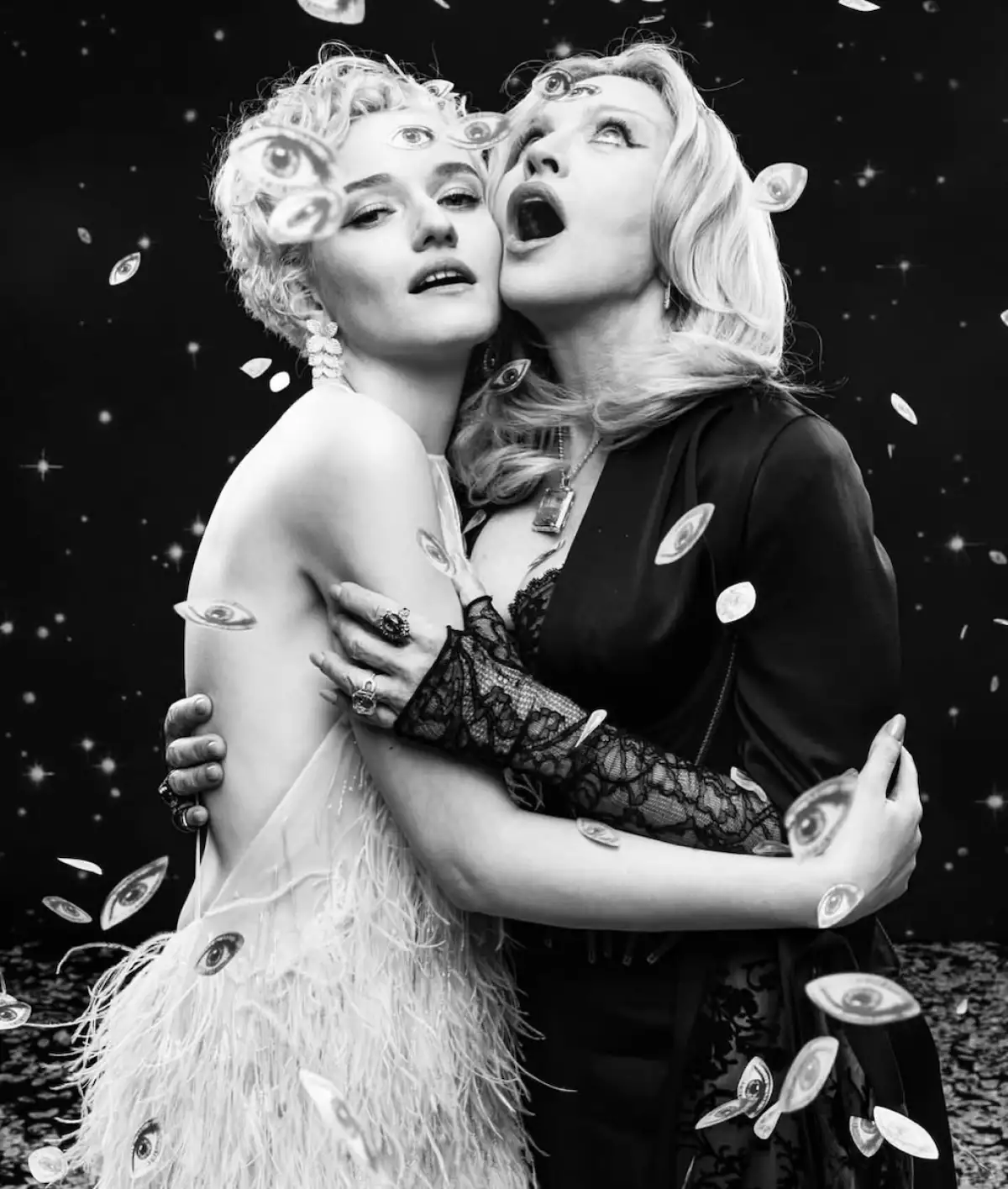 Julia Garner y Madonna