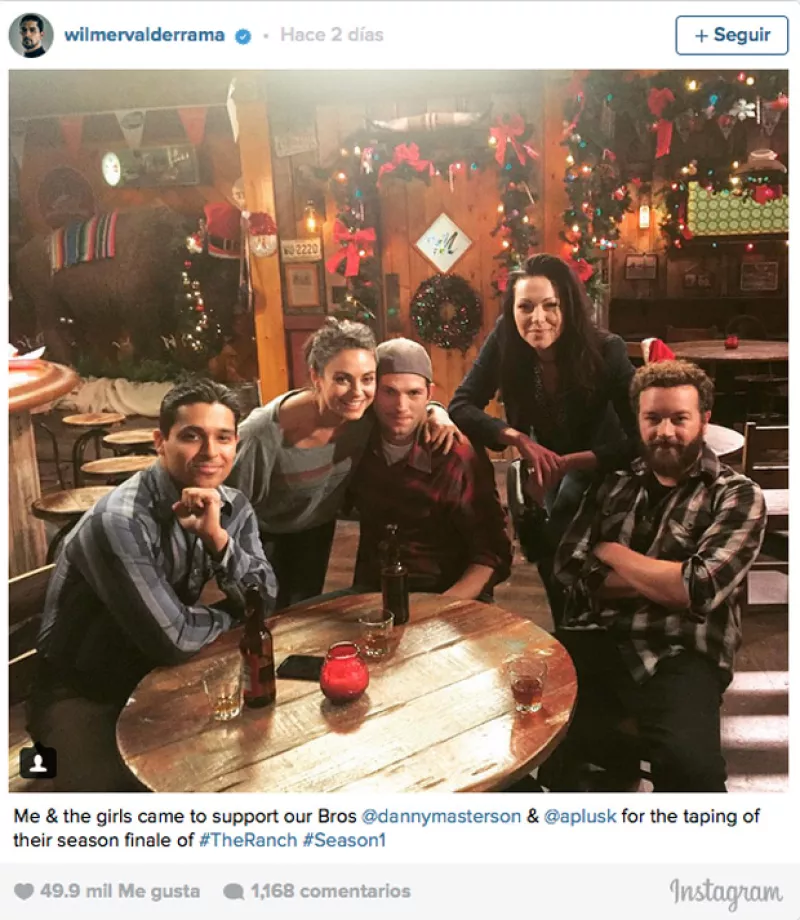 Wilmer Walderrama, Laura Prepon y Mila Kunis se pusieron de acuerdo y visitaron a Ashton Kutcher y Danny Masterson durante la grabación del último capítulo de su serie, The Ranch.