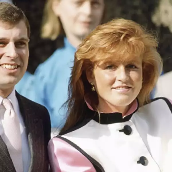 los duques de york presentan a su hija eugenia