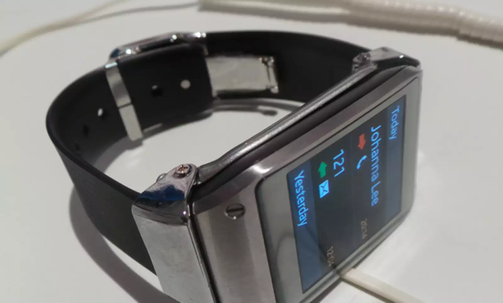 La compañía confirmó que no será necesario un plan de datos para que el equipo funcione.