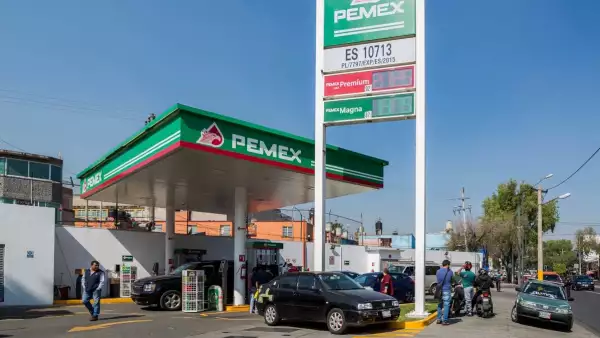 Las gasolineras de México viven un año clave ante su regulación y tienen un gran problema: el huachicol