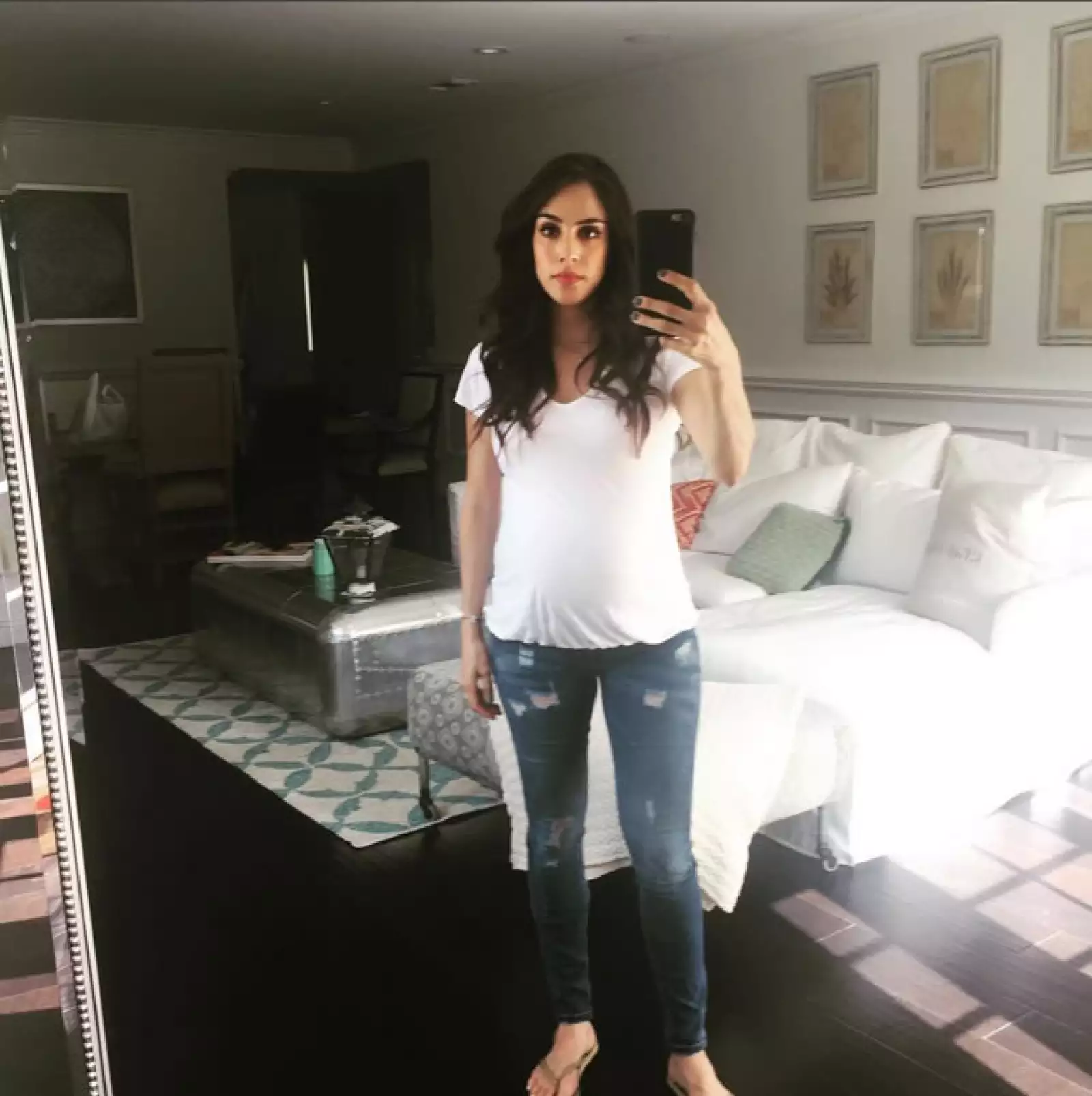 Cada vez falta menos para que Sandra y Leo conozcan finalmente a su bebé. Así se ve actualmente la pancita de la actriz.