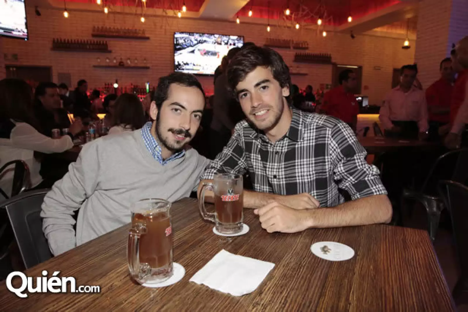 Pablo Ruiz,Santiago Echevarría