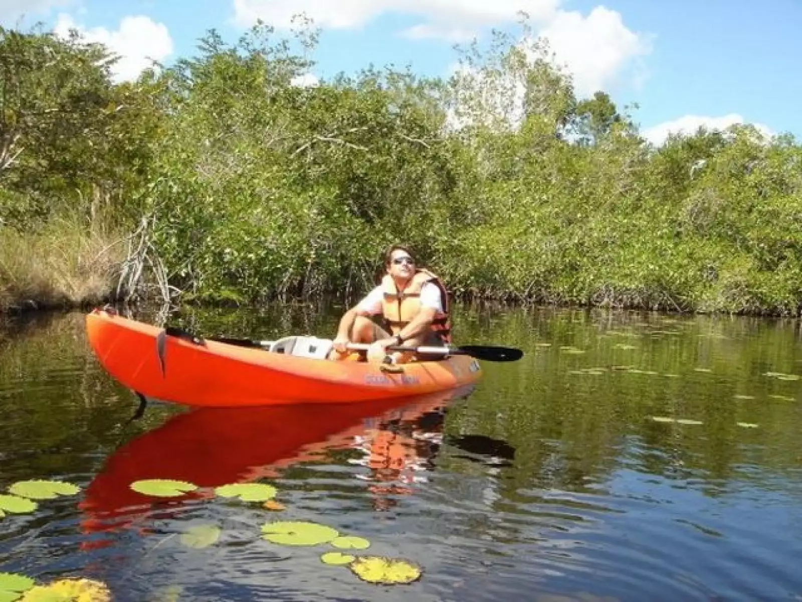 Nos regala imágenes dignas de admirar y querer acompañarlo.