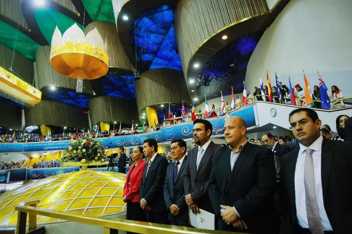 Alfaro Luz del Mundo