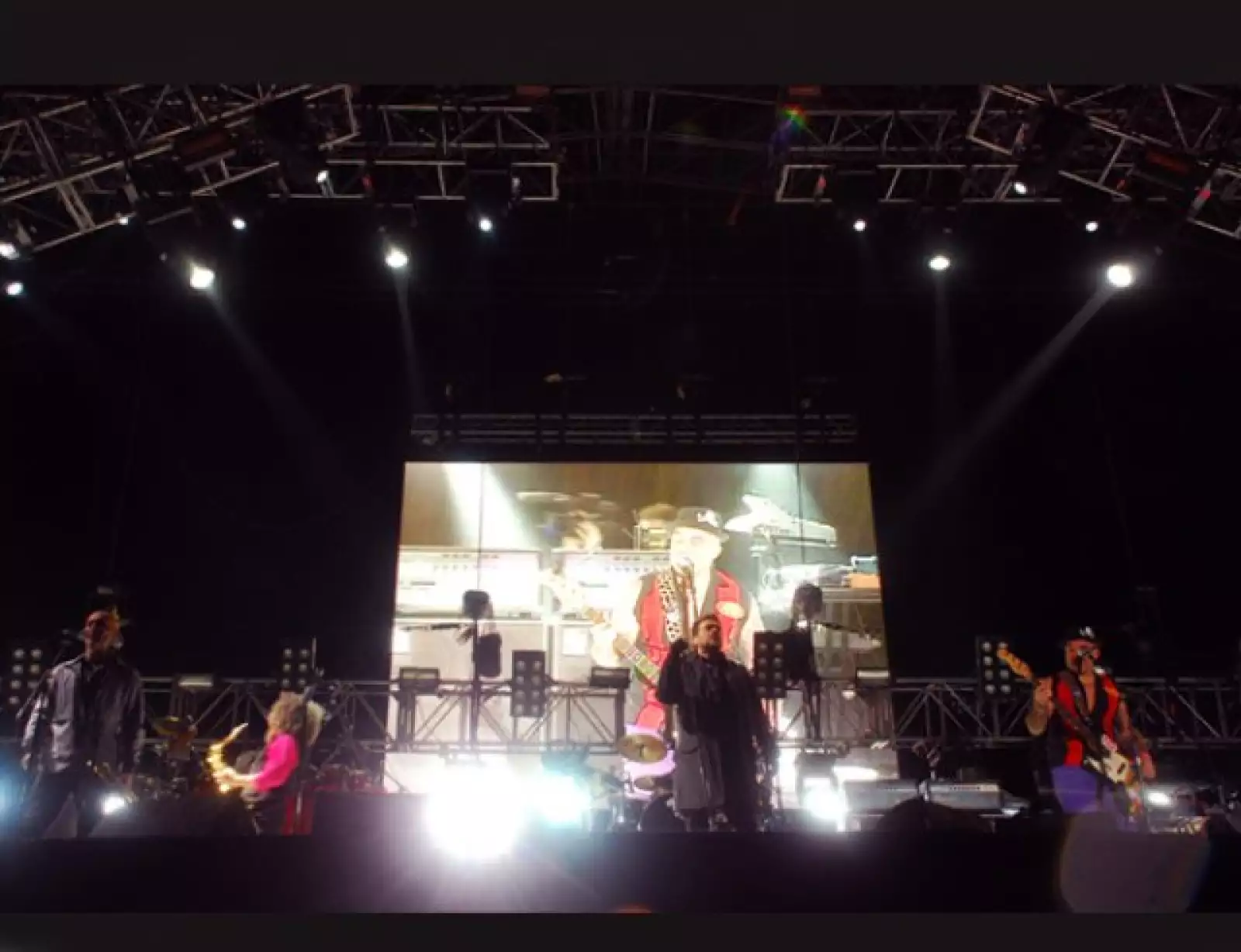 El rock argentino volvió a la segunda jornada del Vive Latino