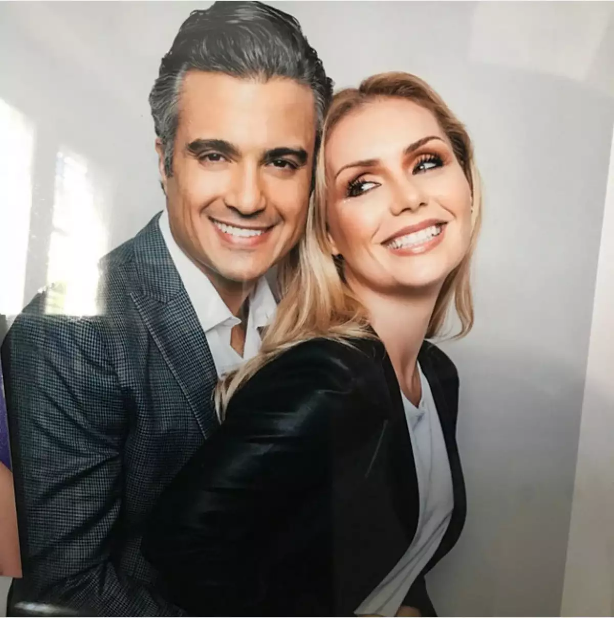 La modelo celebró sus 38 años rodeada del cariño y la atención de su esposo, quien le envió un mensaje junto a una memorable foto de la pareja.