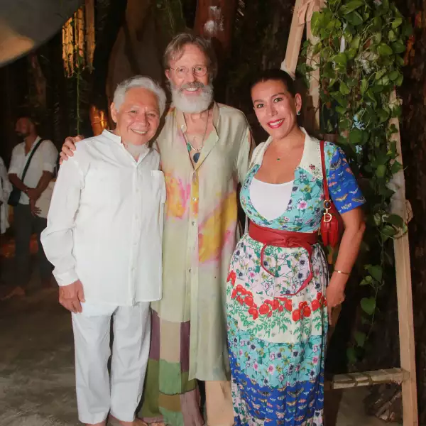 MEXX BY AZUMA MAKOTO