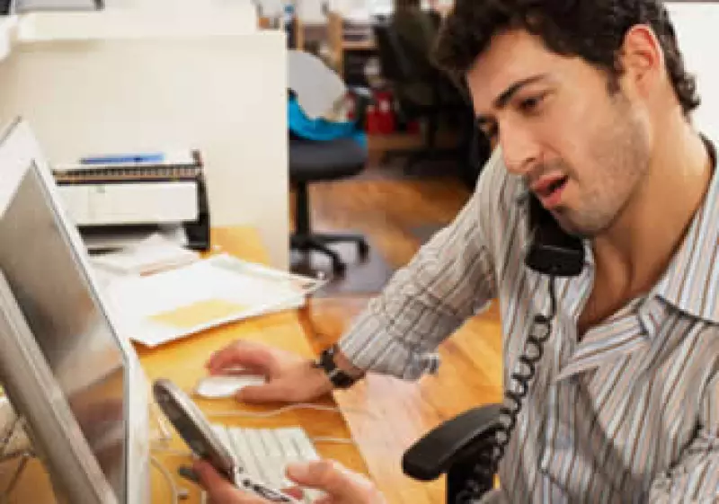 Nextel agregaría 3 millones de usuarios de telefonía móvil al negocio de Televisa.(Foto: Jupiter Images)