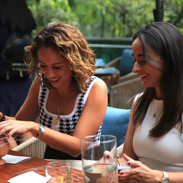 Majo Ortega y Paulina Álvarez 