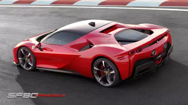 Ferrari-SF90-Stradale 06.jpg