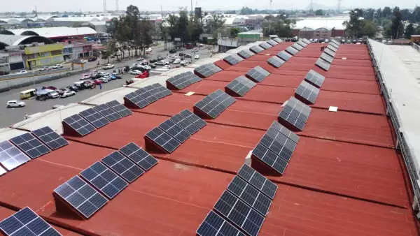 paneles solares central de abastos