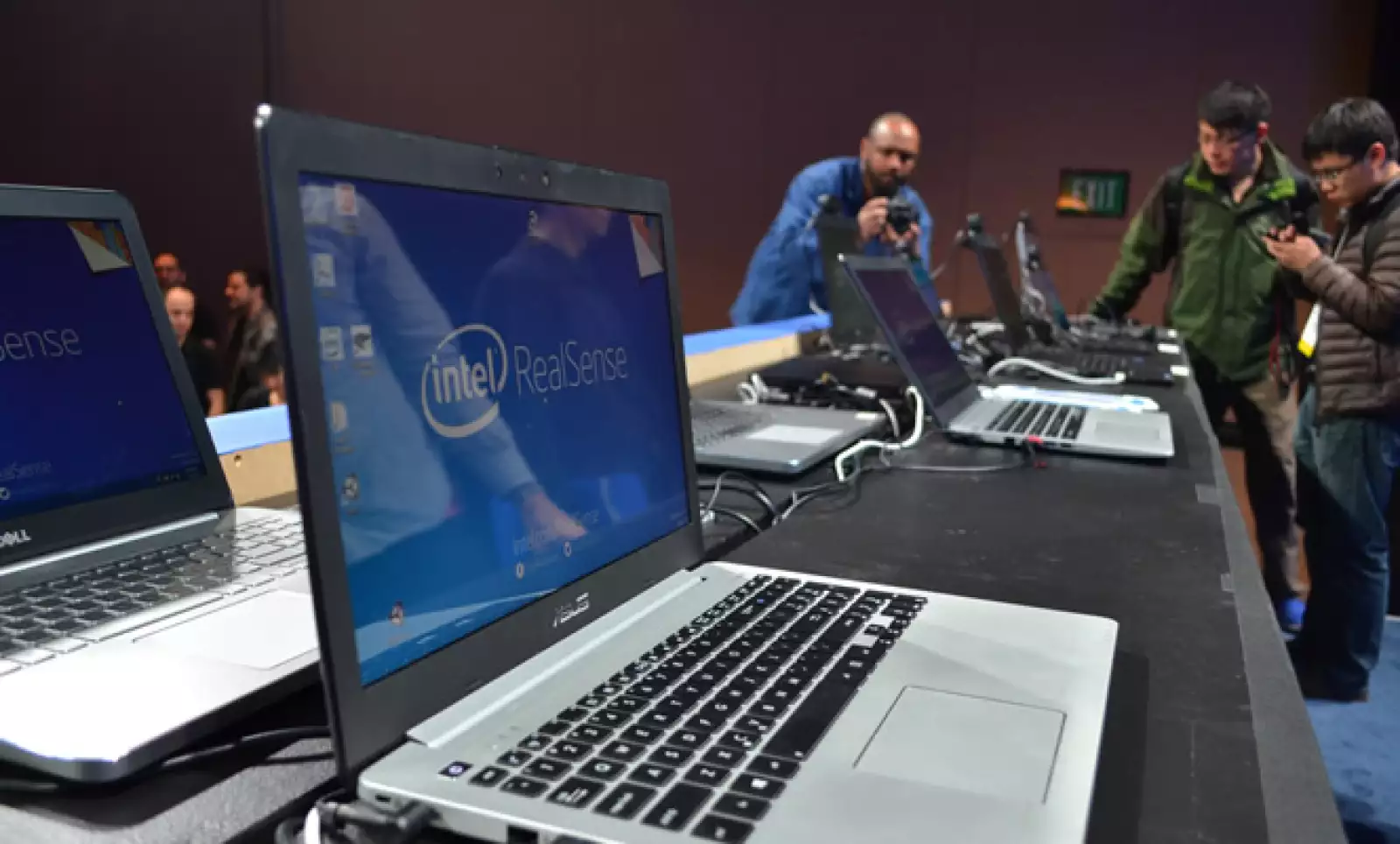 La fabricante anunció su tecnología RealSense, la cual imita la forma en que funciona el cerebro humano y estará disponible en laptops.