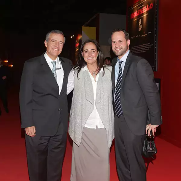 Jorge y Mercedes Berberá con Alejandro Ortiz