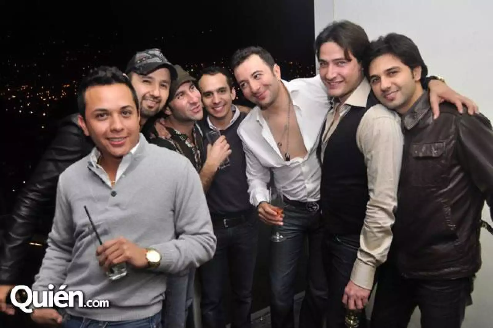 Mauricio Estrada,Gastón Morales,Javier Flores,Omar Strada,Mario Chejade y Juan Jo Reachi