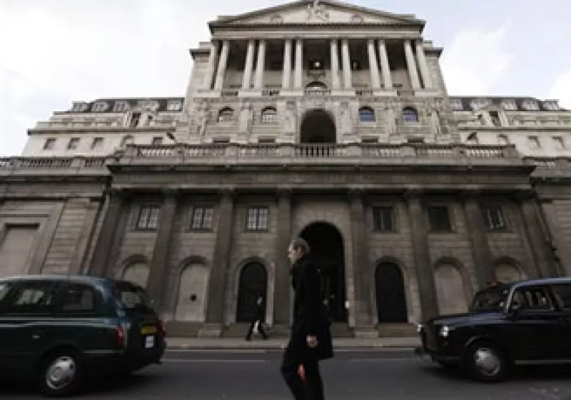 La semana pasada el Banco de Inglaterra mantuvo estables las tasas de interés. (Foto: AP)