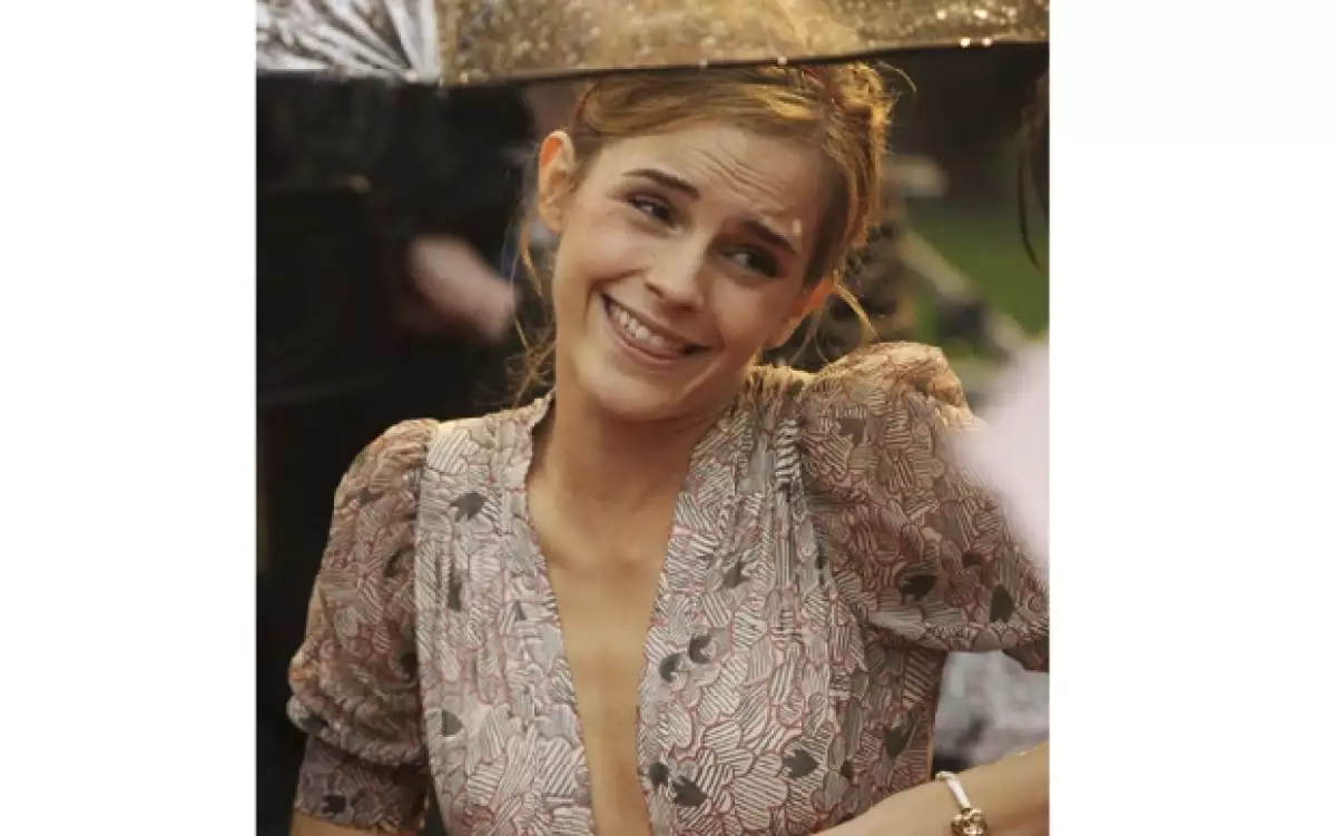 La actriz veló el rollo de película donde estaban contenidas imágenes del elenco de la saga del conocido mago.