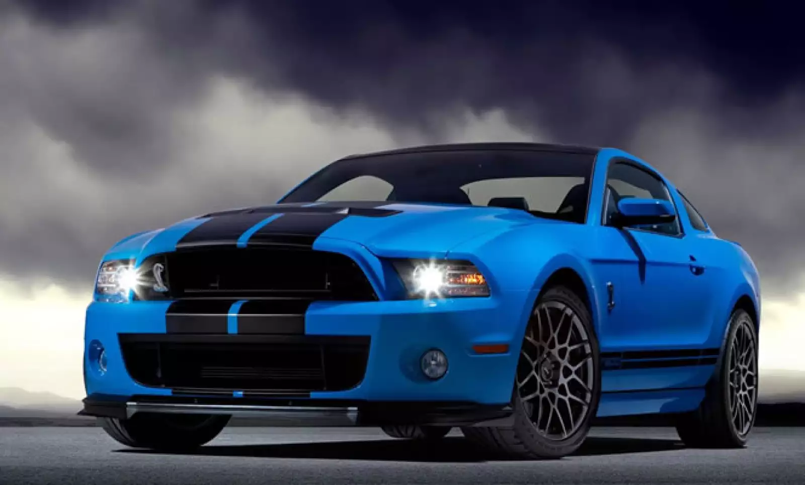 Pocos cambios visuales en esta nueva edición del famoso ‘muscle car’, pero el motor recibe un impuso extra para pasar de los 560 a 650 caballos de fuerza.