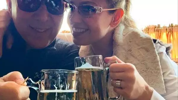 La cantante aprovechó el fin de semana de Pascua para disfrutar a su esposo y sus hijos Matthew Alejandro y Sabrina Sakaë.