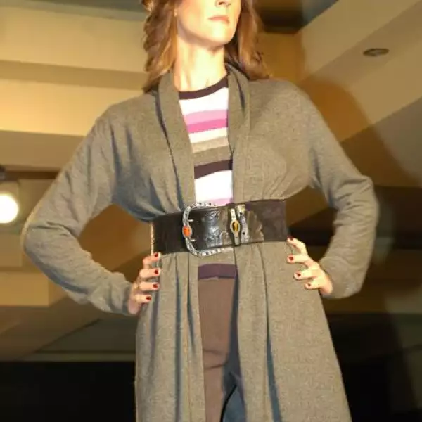 Desfile Elda Watanabe