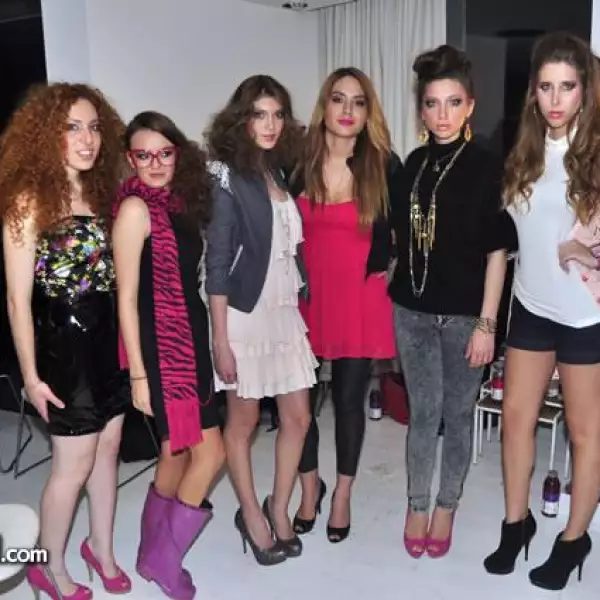 Pasarela a Beneficio de la Cruz Rosa