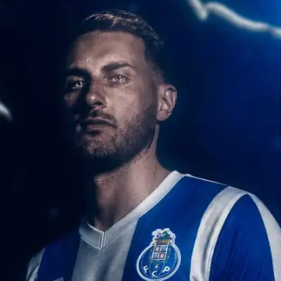 santi gimenez debut porto .png