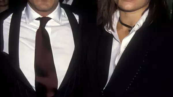 El inicio de su carrera vio la luz al mismo tiempo que su salud y vida personal se derrumbaban por las drogas y excesos.