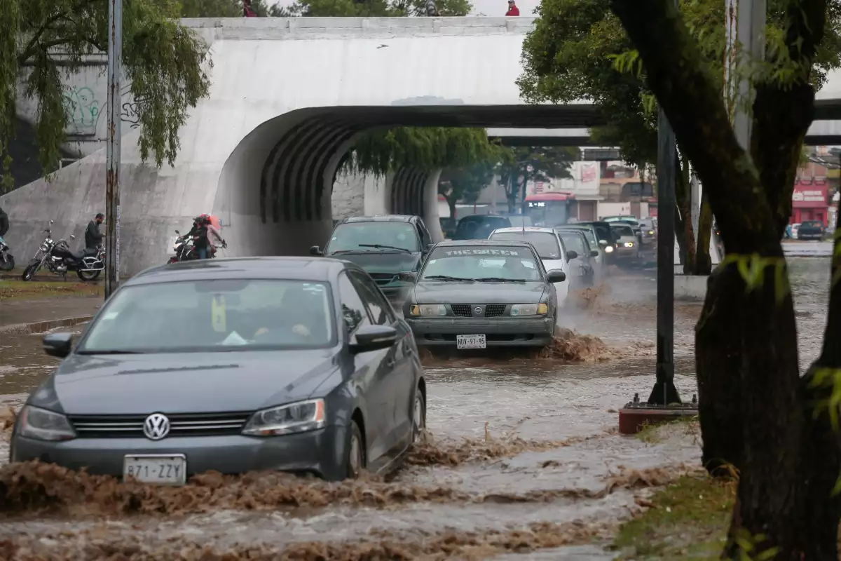 auto-inundado-que-hacer.jpeg