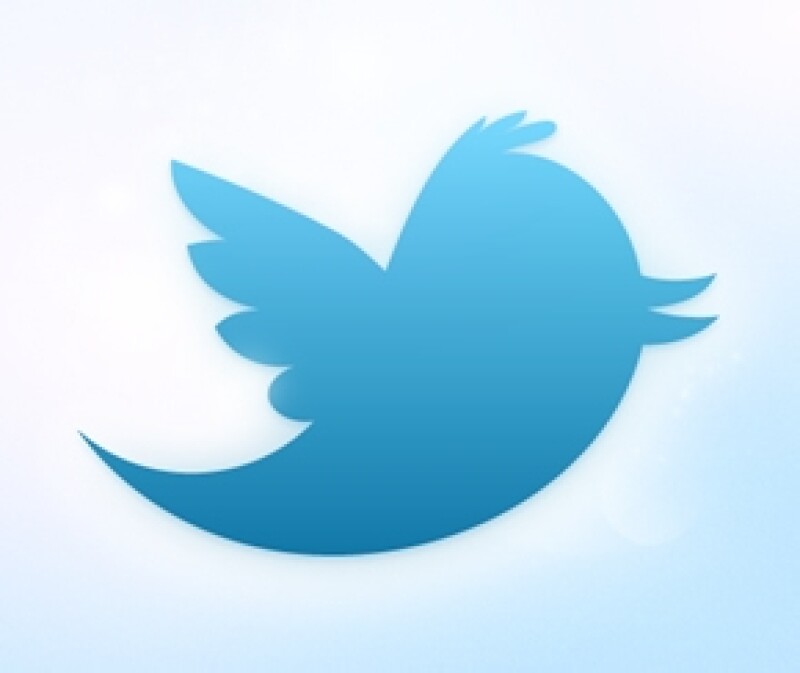Desde ayer los contenidos que se consideren ofensivos o ilegales podrán ser eliminados de la red social. Por lo pronto el hashtag #CensuramestaTwitter ya es trending topic.