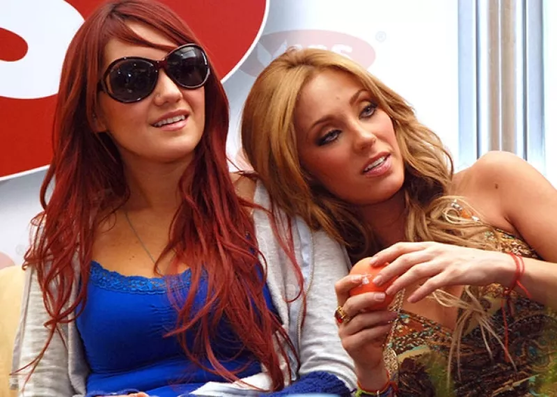 Aunque no ha podido comunicarse con ella, su ex compañera de RBD deseó a la futura esposa de Manuel Velasco felicidad y que se realice a nivel personal.