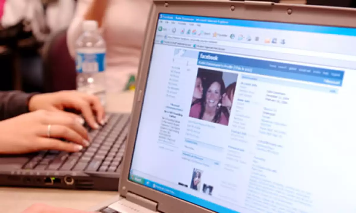 Facebook ha tenido episodios donde se cuestionan sus políticas de privacidad. (Foto: AP)