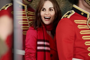 Es la primera vez que Michelle Dockery participa en una campaña de Burberry.