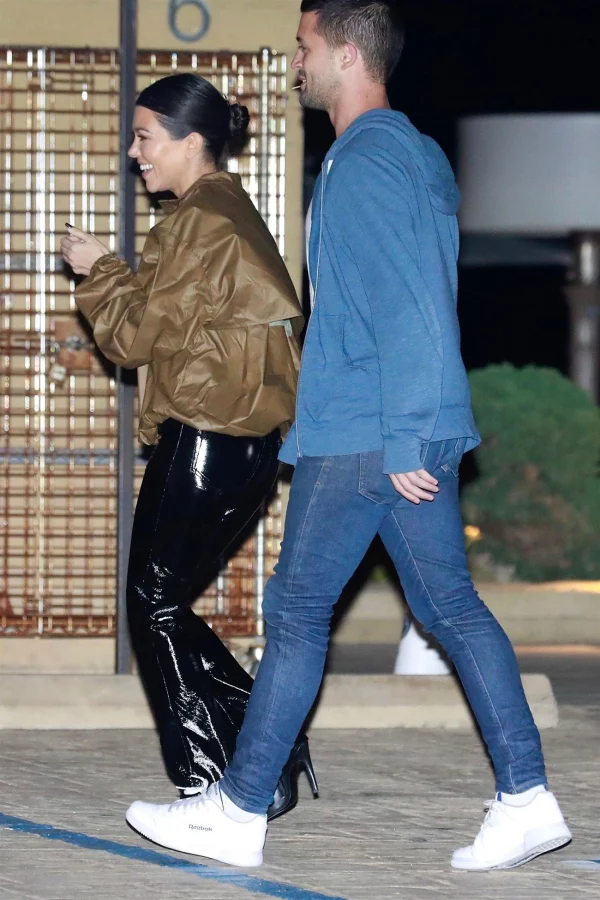 kourtney-kardashian.jpg
