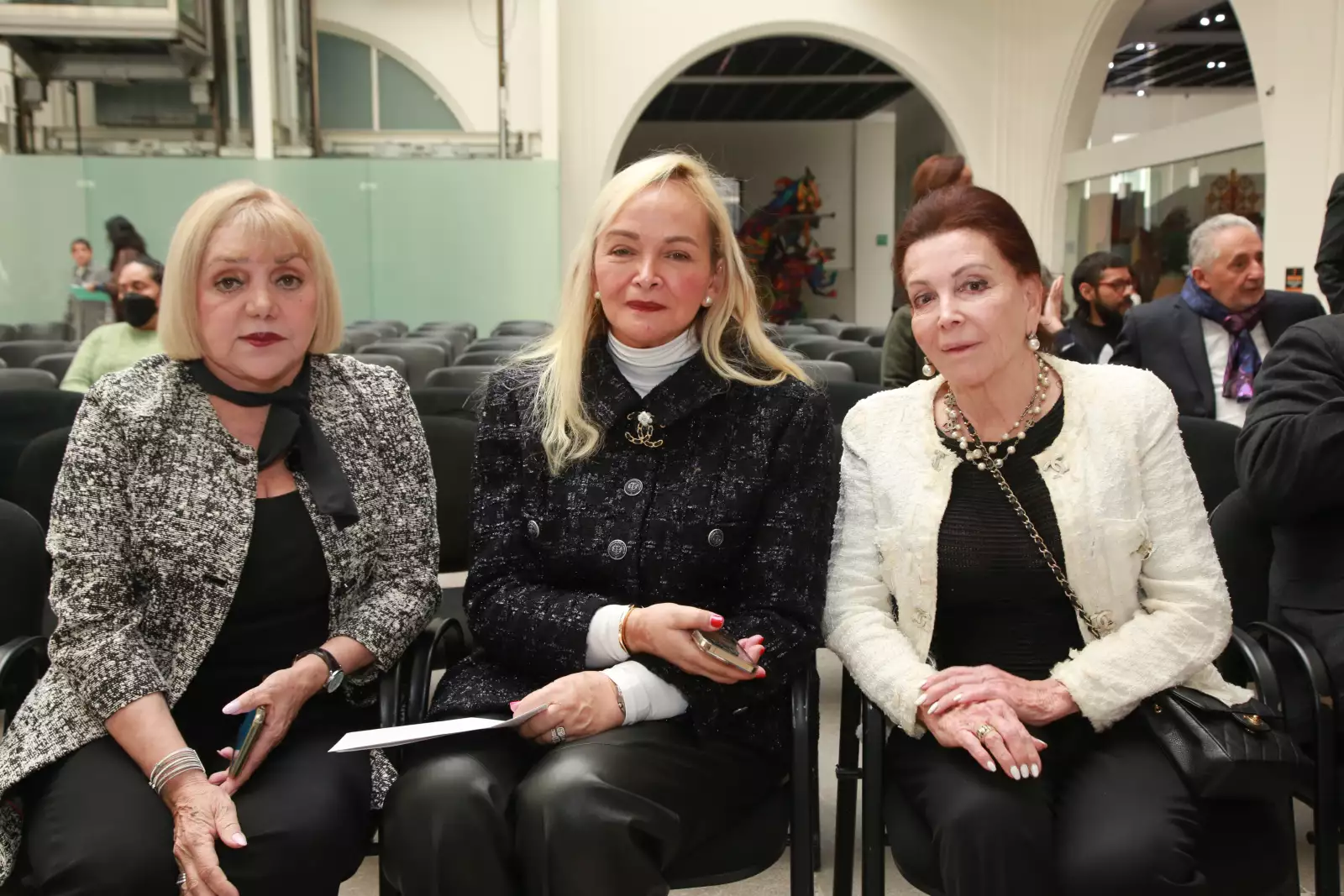 HOMENAJE A MARIE THÉRÈSE HERNAND DE ARANGO